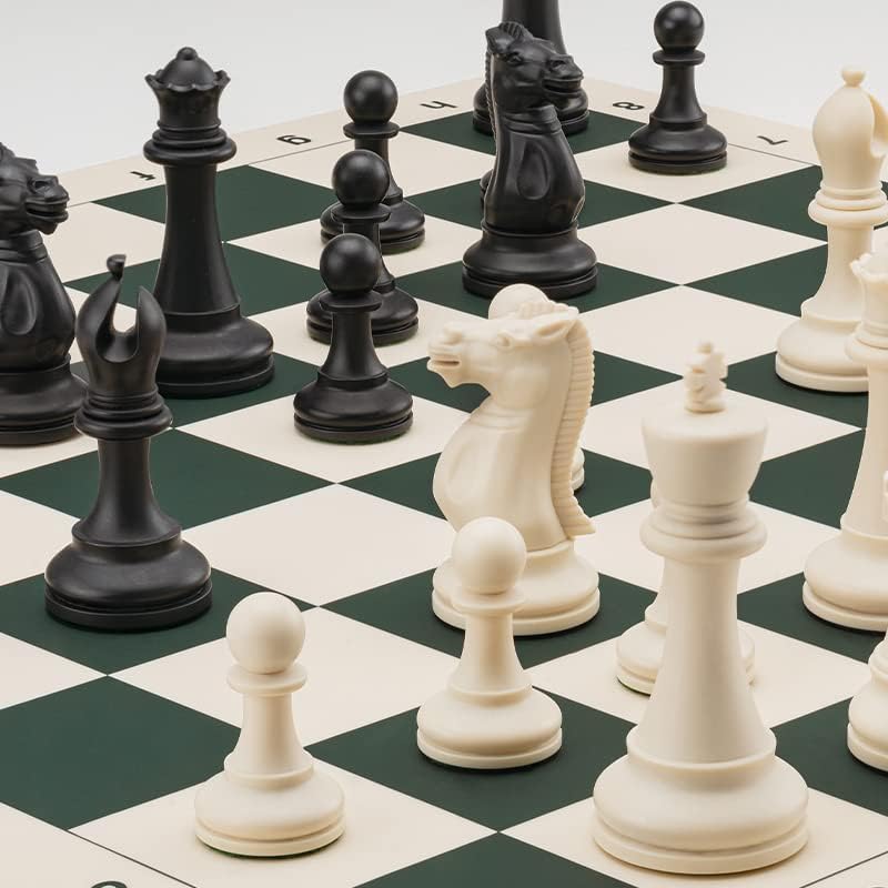 مجموعة لعبة شطرنج للبطولات بلوح سيليكون عالي الجودة وقابل للطي مقاس 51 × 51 سم مع قطع بلاستيك متينة رباعية الثقل وقطعة ملك بنمط ستونتون كلاسيكي بارتفاع 10 سم وشنطة تخزين من ايه اند ايه، 6 سنوات