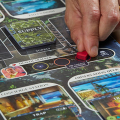 لعبة لوحية مؤامرة للبالغين والمراهقين من كلو | العاب استراتيجية الأدوار السرية | للاعمار من 14 سنة فما فوق | 4-10 لاعبين | 45 دقيقة. | العاب الغموض والحفلات، بلاستيك، من هاسبرو