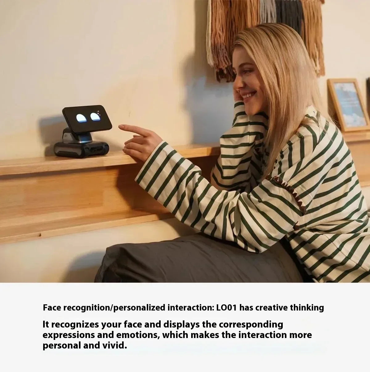 LOOI Emotional AI Companionship Wireless Charging Voice Dialogue Visual Recognition Children's Electronic Companion Rechargeable